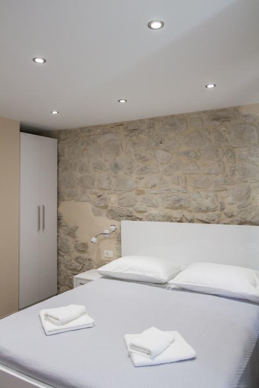 Elegant Residence Rooms & Apartments Split Exterior foto